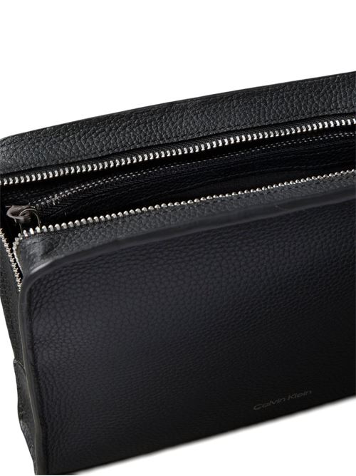 Borsetto uomo Calvin Klein nero con laccio Calvin Klein | LV04D1153GUB1